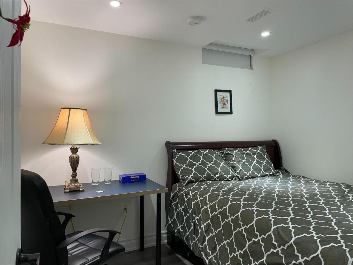 77 Nice And Warm Series Rooms 多伦多 外观 照片